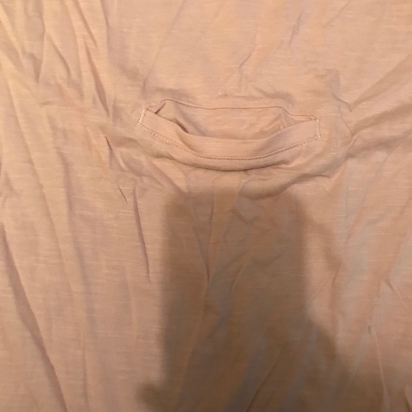 H&M Basic Tee - Picture 4 of 4